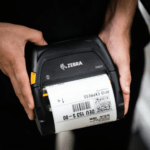 Field user using zq521 mobile printer